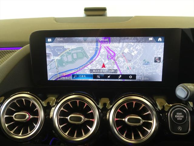 GLAクラス GLA200 d 4MATIC AMGライン ナビゲーションパッケージ Bluetooth接続 ETC LEDヘッドライト TV アイドリングストップ クルーズコントロール コネクテッド機能 サイドカメラ サンルーフ・ガラスルーフ シートヒーター(10枚目)