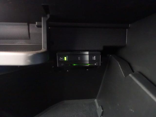 GLAクラス GLA200 d 4MATIC AMGライン ナビゲーションパッケージ Bluetooth接続 ETC LEDヘッドライト TV アイドリングストップ クルーズコントロール コネクテッド機能 サイドカメラ サンルーフ・ガラスルーフ シートヒーター(21枚目)