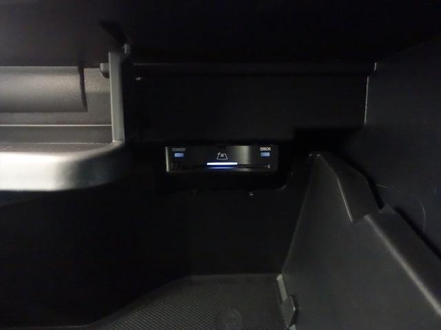 GLB GLB180 AMGラインパッケージ 3列シート Bluetooth接続 ETC LEDヘッドライト TV アイドリングストップ クルーズコントロール コネクテッド機能 サイドカメラ シートヒーター トランクスルー ナビ バックモニター(21枚目)