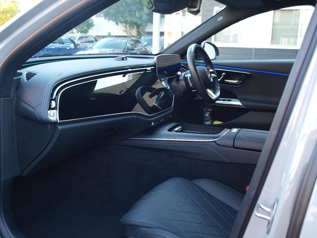 Ｅクラスステーションワゴン Ｅ２２０　ｄ　ステーションワゴン　アバンギャルド　ＡＭＧライ　ンパッケージ・レザーエクスクルーシブパッケージ・アドバンスドパッケージ・デジタルインテリアパッケージ（7枚目）