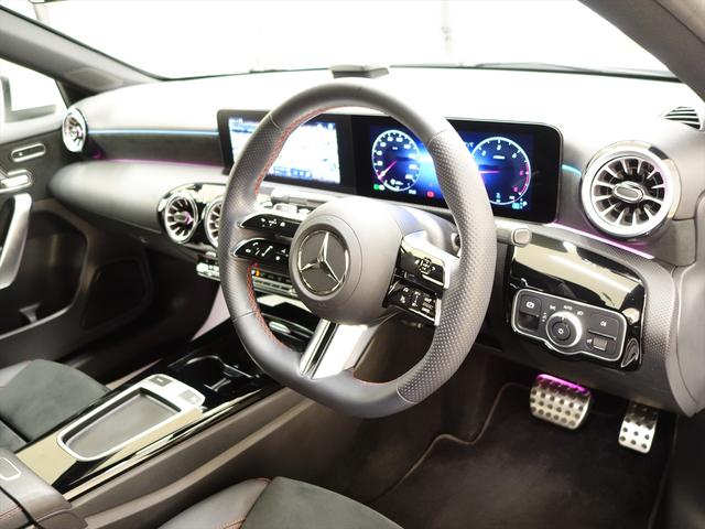 Ａクラスセダン Ａ２００　ｄ　セダン　ＡＭＧラインパッケージ　ＡＭＧライン　Ｂｌｕｅｔｏｏｔｈ接続　ＥＴＣ　ＬＥＤヘッドライト　ＴＶ　アイドリングストップ　クルーズコントロール　コネクテッド機能　シートヒーター　トランクスルー　ナビ（17枚目）