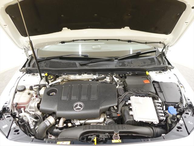 Ａクラスセダン Ａ２００　ｄ　セダン　ＡＭＧラインパッケージ　ＡＭＧライン　Ｂｌｕｅｔｏｏｔｈ接続　ＥＴＣ　ＬＥＤヘッドライト　ＴＶ　アイドリングストップ　クルーズコントロール　コネクテッド機能　シートヒーター　トランクスルー　ナビ（33枚目）