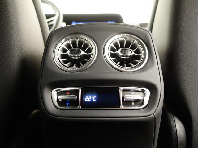 Gクラス G63 ローンチエディション Bluetooth接続 ETC LEDヘッドライト TV アイドリングストップ クルーズコントロール コネクテッド機能 サイドカメラ サンルーフ・ガラスルーフ シートエアコン シートヒーター(13枚目)