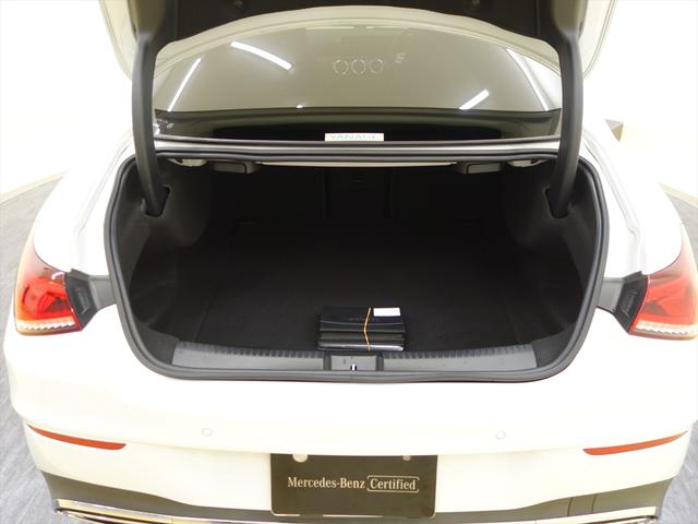 CLAクラス CLA200 d AMGラインパッケージ AMGライン Bluetooth接続 ETC LEDヘッドライト TV アイドリングストップ クルーズコントロール コネクテッド機能 シートヒーター トランクスルー ナビ(6枚目)