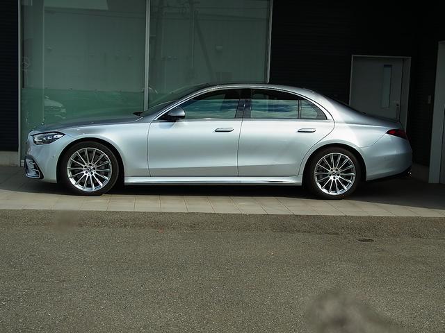 Ｓクラス Ｓ５００　４マチック　ＡＭＧラインパッケージ　レザーエクスクルーシブパッケージ　ベーシックパッケージ　ドライバーズパッケージ　Ｂｌｕｅｔｏｏｔｈ接続　ＥＴＣ　ＬＥＤヘッドライト　ＴＶ　アイドリングストップ（3枚目）