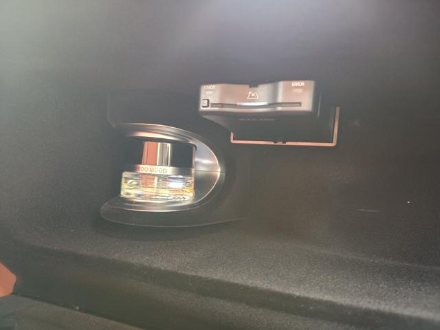 Ｓクラス Ｓ５００　４マチック　ＡＭＧラインパッケージ　レザーエクスクルーシブパッケージ　ベーシックパッケージ　ドライバーズパッケージ　Ｂｌｕｅｔｏｏｔｈ接続　ＥＴＣ　ＬＥＤヘッドライト　ＴＶ　アイドリングストップ（14枚目）