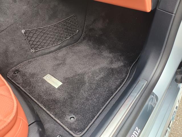 Ｓクラス Ｓ５００　４マチック　ＡＭＧラインパッケージ　レザーエクスクルーシブパッケージ　ベーシックパッケージ　ドライバーズパッケージ　Ｂｌｕｅｔｏｏｔｈ接続　ＥＴＣ　ＬＥＤヘッドライト　ＴＶ　アイドリングストップ（22枚目）
