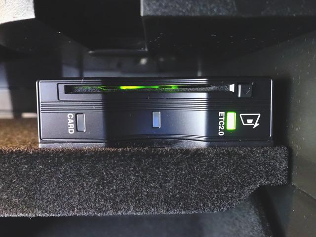 ＧＬＣ ＧＬＣ２２０　ｄ　４マチック　クーペ　ナイトエディション　Ｂｌｕｅｔｏｏｔｈ接続　ＥＴＣ　ＬＥＤヘッドライト　ＴＶ　アイドリングストップ　クルーズコントロール　コネクテッド機能　サイドカメラ　サンルーフ・ガラスルーフ　シートヒーター　トランクスルー　ナビ（9枚目）