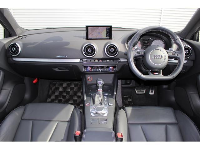 スポーツバック ファインナッパレザーシート 認定中古車(15枚目)