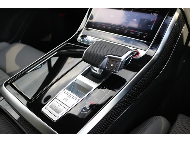 ＳＱ７ ベースグレード　パノラマサンルーフ　レザーシートパッケージ　２２インチアルミホイール　カラードブレーキキャリパーレッド　プライバシーガラス　サンシェード　認定中古車（5枚目）
