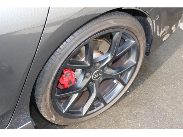 ＲＳ３ ベースグレード　バングアンドオルフセンサラウンド　ＲＳスポーツエキゾーストシステム　ダンピングコントロールサスペンション　ＲＳデザインパッケージ　オプションホイール　サンルーフプ　ブラックスタイリング　認定中古車（28枚目）
