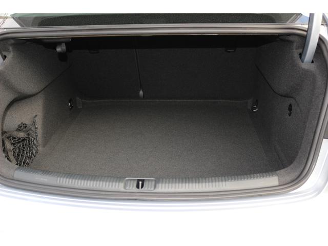 Ａ３セダン １．４ＴＦＳＩ　スポーツ　認定中古車　ＭＭＩナビゲーションシステム　アシスタンスパッケージ　ラグジュアリーパッケージ（21枚目）