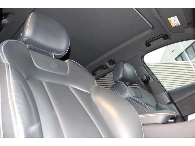 Ｑ７ ２．０ＴＦＳＩクワトロ　Ｓラインパッケージ　オプション２１インチアルミホイール　バーチャルコックピット　パノラマサンルーフ　プライバシーガラス　マトリクスＬＥＤヘッドライト　リアアシスタンスパッケージ　７人乗り（8枚目）
