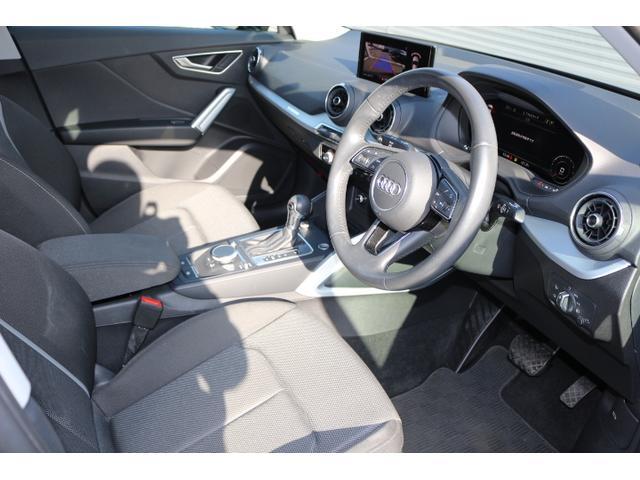 Q2 30TFSIスポーツ 認定中古車 コンフォートパッケージ アシスタンスパッケージ ナビゲーションパッケージ(9枚目)
