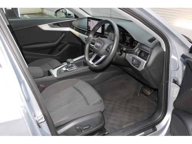 内装の状態もとても良好です。