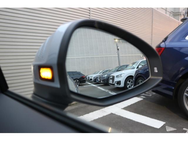 サイドアシスト装備車　ミラー内側のＬＥＤにより死角による事故を軽減