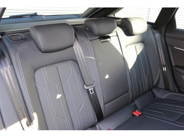 Ａ６アバント ４０ＴＤＩクワトロ　スポーツ　Ｓラインパッケージ　ＨＤマトリクスＬＥＤヘッドライト　バルコナレザーシート　オプション１９インチアルミホイール　認定中古車（11枚目）