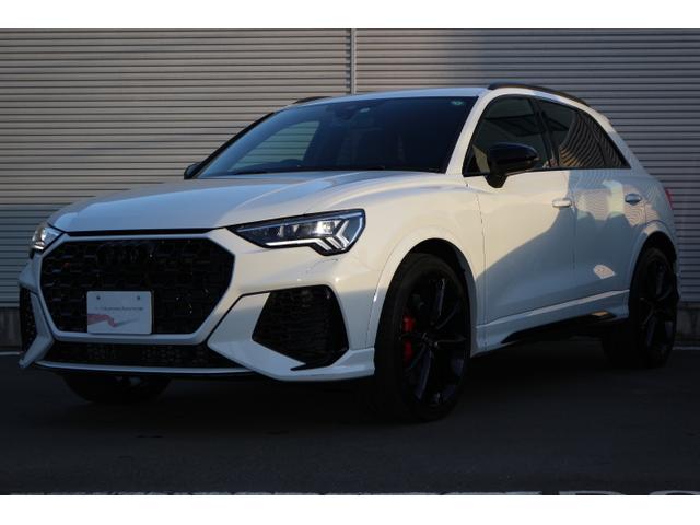 ＲＳ Ｑ３ ベースグレード　ＲＳスポーツエキゾースト　ＲＳデザインパッケージレッド　オプション２１インチアルミホイール　カラードブレーキキャリパーレッド　ブラックスタイリングパッケージ　認定中古車（18枚目）