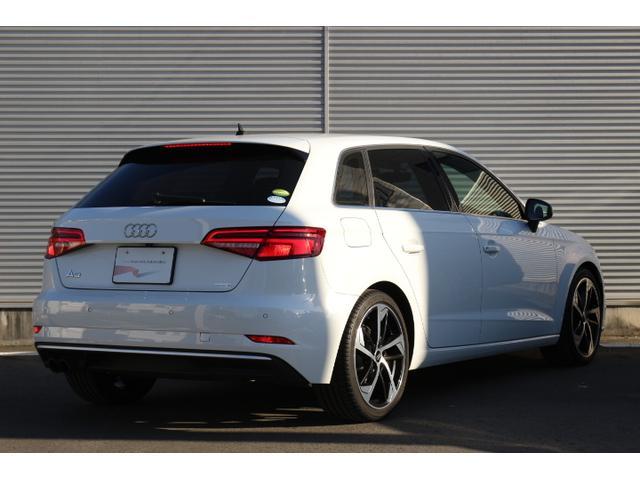 Ａ３ スポーツバック３０ＴＦＳＩ　スポーツ　テクノロジーパッケージ　マトリクスＬＥＤヘッドライト　ワイヤレスチャージング　オプション１８インチアルミホイール　認定中古車（17枚目）