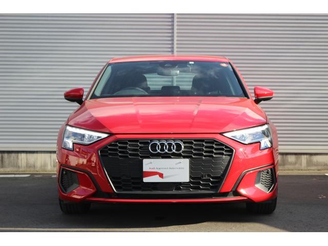 Ａ３ スポーツバック３０ＴＦＳＩ　コンビニエンス＆アシスタンスパッケージ　ナビゲーションパッケージ　認定中古車（11枚目）