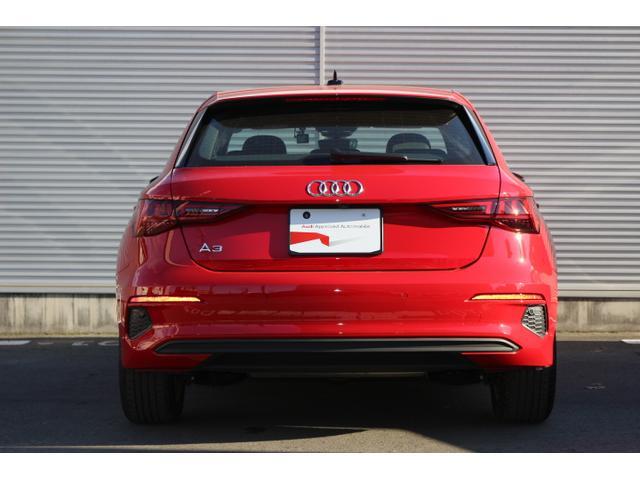 Ａ３ スポーツバック３０ＴＦＳＩ　コンビニエンス＆アシスタンスパッケージ　ナビゲーションパッケージ　認定中古車（12枚目）