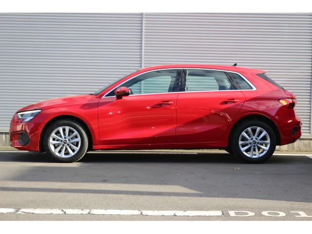 Ａ３ スポーツバック３０ＴＦＳＩ　コンビニエンス＆アシスタンスパッケージ　ナビゲーションパッケージ　認定中古車（14枚目）