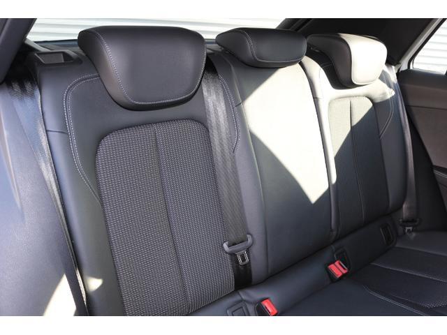 ＳＱ２ ベースグレード　コンビニエンス＆アシスタンスパッケージ　ナビゲーションパッケージ　テクノロジーパッケージ　カラードブレーキキャリパーレッド　認定中古車（10枚目）