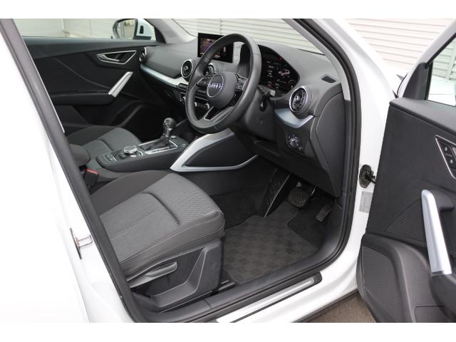 Ｑ２ ３０ＴＦＳＩスポーツ　ナビゲーションパッケージ　アシスタンスパッケージ　バーチャルコックピット　アダプティブクルーズコントロール　アクティブレーンアシスト　サイドアシスト　バックカメラ　パーキングセンサー　認定中古車（9枚目）