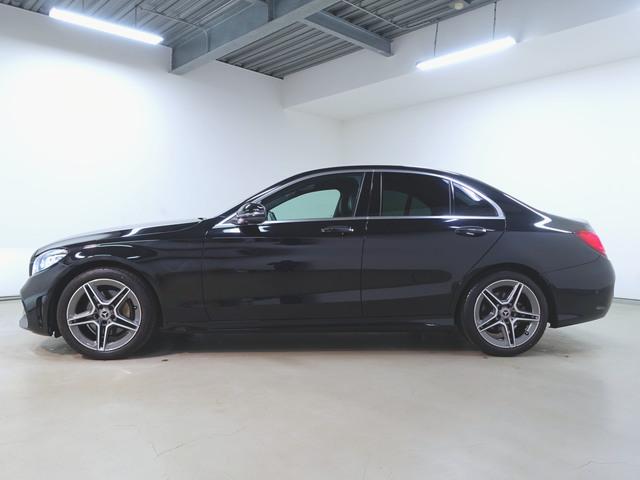 Ｃクラス Ｃ２００　ローレウスエディション　スポーツプラスパッケージ　レザーエクスクルーシブパッケージ　Ｂｌｕｅｔｏｏｔｈ接続　ＥＴＣ　ＬＥＤヘッドライト　ＴＶ　アイドリングストップ　クルーズコントロール　コネクテッド機能　サイドカメラ（4枚目）