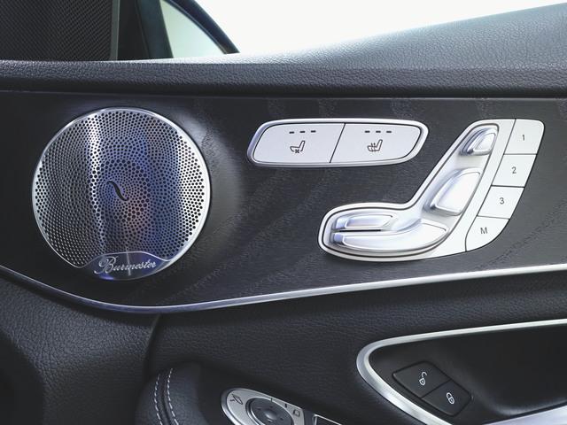 Ｃクラス Ｃ２００　ローレウスエディション　スポーツプラスパッケージ　レザーエクスクルーシブパッケージ　Ｂｌｕｅｔｏｏｔｈ接続　ＥＴＣ　ＬＥＤヘッドライト　ＴＶ　アイドリングストップ　クルーズコントロール　コネクテッド機能　サイドカメラ（21枚目）