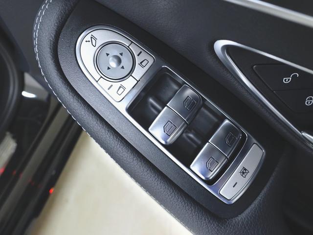 Ｃクラス Ｃ２００　ローレウスエディション　スポーツプラスパッケージ　レザーエクスクルーシブパッケージ　Ｂｌｕｅｔｏｏｔｈ接続　ＥＴＣ　ＬＥＤヘッドライト　ＴＶ　アイドリングストップ　クルーズコントロール　コネクテッド機能　サイドカメラ（23枚目）
