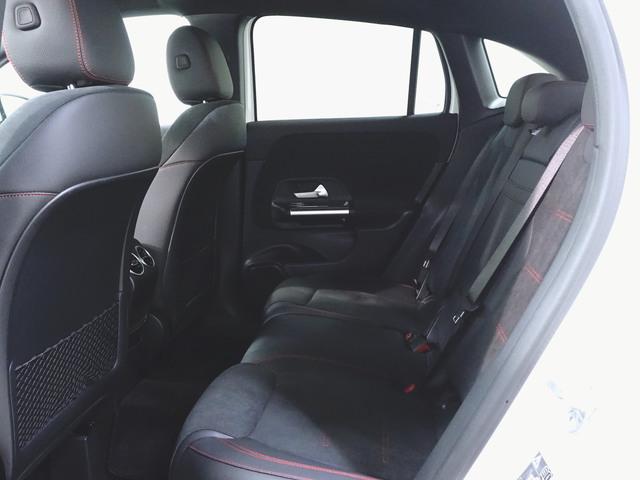 ＧＬＡクラス ＧＬＡ２００　ｄ　４マチック　ＡＭＧラインパッケージ　アドバンスドパッケージ　ＡＭＧライン　Ｂｌｕｅｔｏｏｔｈ接続　ＥＴＣ　ＬＥＤヘッドライト　ＴＶ　アイドリングストップ　クルーズコントロール　コネクテッド機能　サイドカメラ（29枚目）