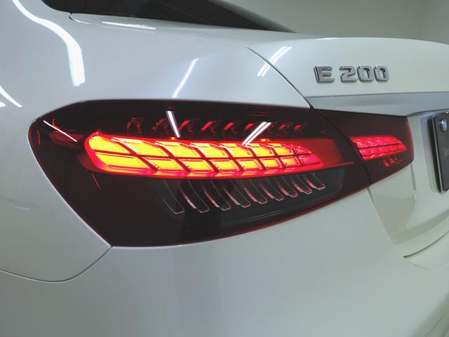 Ｅクラス Ｅ２００　スポーツ　ＡＭＧラインインテリアパッケージ　エクスクルーシブパッケージ　Ｂｌｕｅｔｏｏｔｈ接続　ＥＴＣ　ＬＥＤヘッドライト　ＴＶ　アイドリングストップ　クルーズコントロール　コネクテッド機能　サイドカメラ（5枚目）