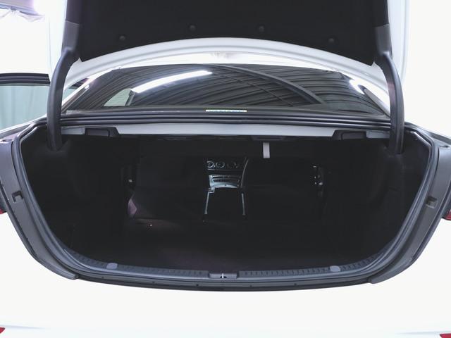 Ｅクラス Ｅ２００　スポーツ　ＡＭＧラインインテリアパッケージ　エクスクルーシブパッケージ　Ｂｌｕｅｔｏｏｔｈ接続　ＥＴＣ　ＬＥＤヘッドライト　ＴＶ　アイドリングストップ　クルーズコントロール　コネクテッド機能　サイドカメラ（32枚目）