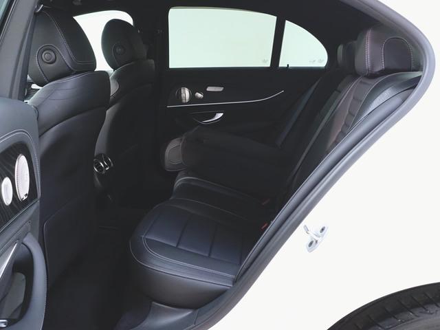 Ｅクラス Ｅ２００　スポーツ　ＡＭＧラインインテリアパッケージ　エクスクルーシブパッケージ　Ｂｌｕｅｔｏｏｔｈ接続　ＥＴＣ　ＬＥＤヘッドライト　ＴＶ　アイドリングストップ　クルーズコントロール　コネクテッド機能　サイドカメラ（33枚目）