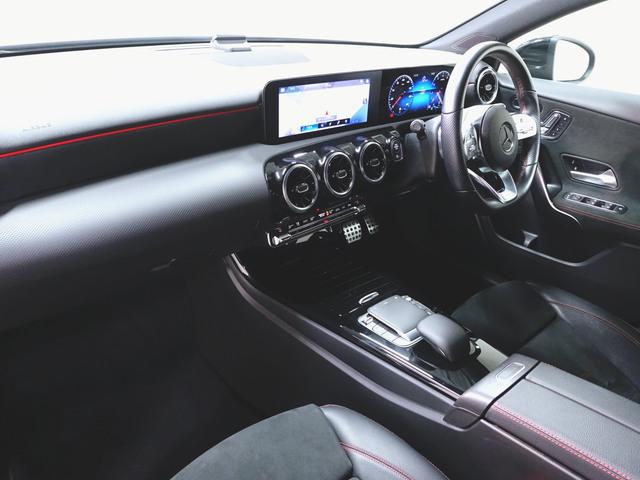 Ａクラス Ａ１８０　スタイル　ＡＭＧライン　ナビゲーションパッケージ　Ｂｌｕｅｔｏｏｔｈ接続　ＥＴＣ　ＬＥＤヘッドライト　ＴＶ　アイドリングストップ　クルーズコントロール　コネクテッド機能　シートヒーター　トランクスルー　ナビ　バックモニター（11枚目）