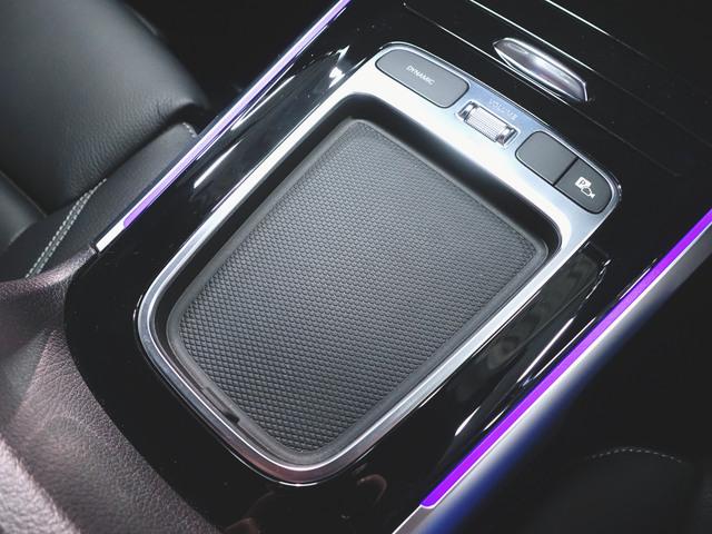 ＧＬＢ ＧＬＢ２００　ｄ　４マチック　ナイトエディション　３列シート　Ｂｌｕｅｔｏｏｔｈ接続　ＥＴＣ　ＬＥＤヘッドライト　ＴＶ　アイドリングストップ　クルーズコントロール　コネクテッド機能　サイドカメラ　サンルーフ・ガラスルーフ　シートヒーター（19枚目）