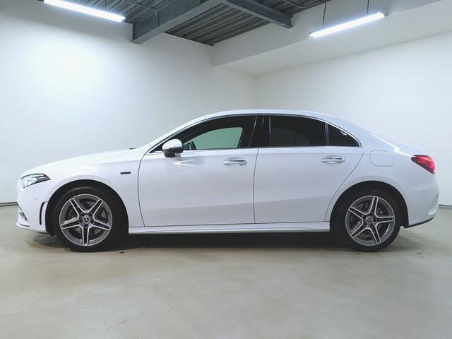 Aクラスセダン A250 e セダン AMGレザーエクスクルーシブパッケージ ナビゲーションパッケージ アドバンスドパッケージ Bluetooth接続 ETC LEDヘッドライト TV アイドリングストップ クルーズコントロール(4枚目)