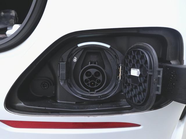 Aクラスセダン A250 e セダン AMGレザーエクスクルーシブパッケージ ナビゲーションパッケージ アドバンスドパッケージ Bluetooth接続 ETC LEDヘッドライト TV アイドリングストップ クルーズコントロール(27枚目)