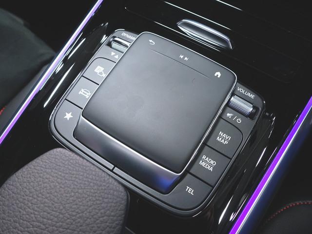 GLAクラス GLA35 4マチック Bluetooth接続 ETC LEDヘッドライト TV アイドリングストップ クルーズコントロール コネクテッド機能 サイドカメラ シートヒーター トランクスルー ナビ バックモニター パワーシート(19枚目)