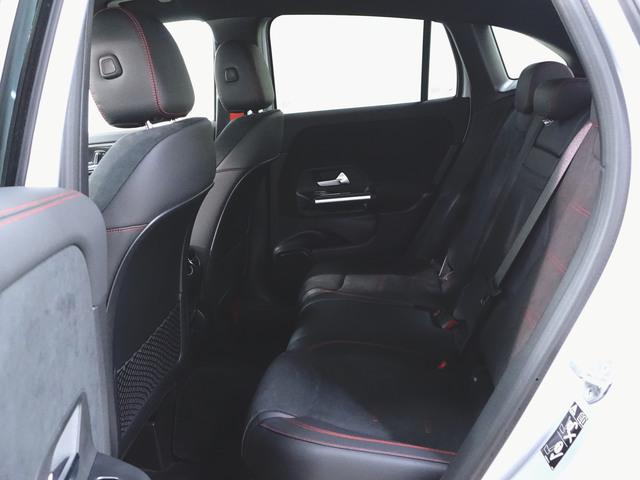 GLAクラス GLA35 4マチック Bluetooth接続 ETC LEDヘッドライト TV アイドリングストップ クルーズコントロール コネクテッド機能 サイドカメラ シートヒーター トランクスルー ナビ バックモニター パワーシート(29枚目)