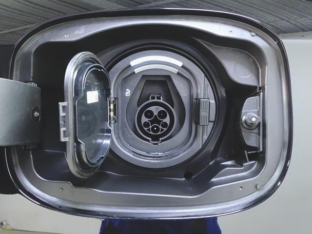 GLC GLC63 S E パフォーマンス AMGパフォーマンスパッケージ Bluetooth接続 ETC LEDヘッドライト TV アイドリングストップ クルーズコントロール コネクテッド機能 サイドカメラ サンルーフ・ガラスルーフ(23枚目)