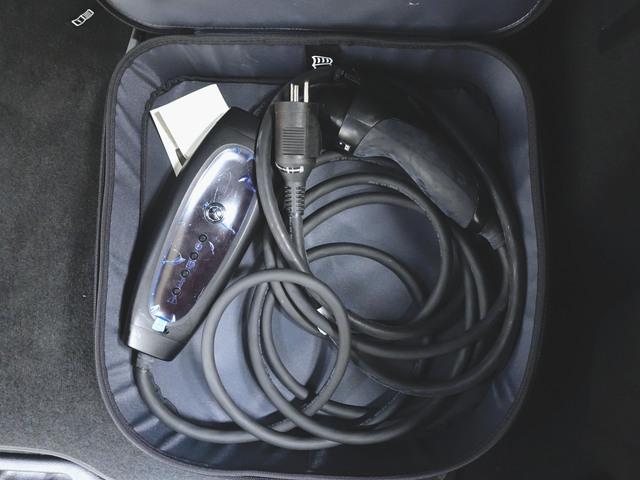 GLC GLC63 S E パフォーマンス AMGパフォーマンスパッケージ Bluetooth接続 ETC LEDヘッドライト TV アイドリングストップ クルーズコントロール コネクテッド機能 サイドカメラ サンルーフ・ガラスルーフ(24枚目)