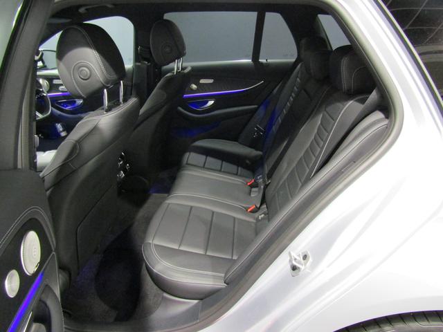 Ｅクラスステーションワゴン Ｅ３００　ステーションワゴン　スポーツ　エクスクルーシブパッ　ケージ（12枚目）