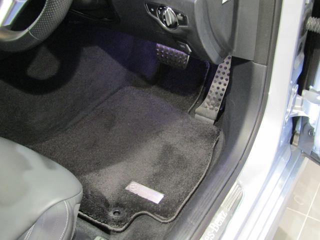 Ｅクラスステーションワゴン Ｅ３００　ステーションワゴン　スポーツ　エクスクルーシブパッ　ケージ（14枚目）