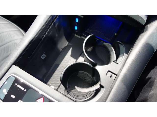 ＥＱＳ ＳＵＶ ＥＱＳ５８０　４マチック　ＳＵＶ　スポーツ　認定中古車　　４ＷＤ　ＭＰ２０２４０１　ショーファーＰ　デジタルインテリアＰ　全周囲カメラ　エアサスペンション　ＥＴＣ　ナビ　フルセグ　ミュージックプレイヤー接続可　後席モニター　電動シート（15枚目）