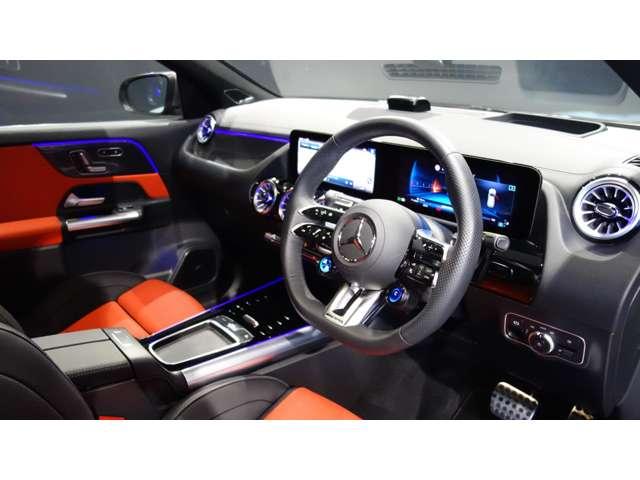 ＧＬＡクラス ＧＬＡ４５　Ｓ　４マチック＋　認定中古車　　４ＷＤ　ＭＰ２０２５０１　デモカー・パフォーマンス・アドバンスドＰ　ルーフ　１オ－ナ－　禁煙　地デジフルセグ　全周カメラ　黒革シート　ナビＴＶ　ＬＥＤライト　ＰＴＳ　シートヒーター（7枚目）