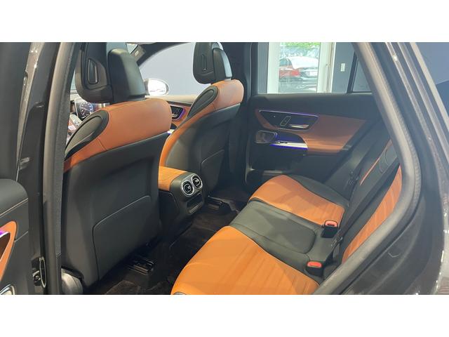 ＧＬＣ ＧＬＣ２２０ｄ　４マチック　ＡＭＧラインパッケージ　（ＩＳＧ搭載モデル）　ディーゼルターボ　４ＷＤ　ドライバーズＰ・レザーＥＸＰ・パノラマルーフ　パノラマルーフ　パーキングアシスト　レーダークルーズコントロール　全方位モニター　バックモニター　ＥＴＣ（14枚目）