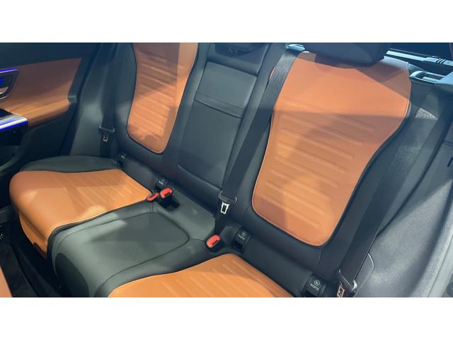 ＧＬＣ ＧＬＣ２２０ｄ　４マチック　ＡＭＧラインパッケージ　（ＩＳＧ搭載モデル）　ディーゼルターボ　４ＷＤ　ドライバーズＰ・レザーＥＸＰ・パノラマルーフ　パノラマルーフ　パーキングアシスト　レーダークルーズコントロール　全方位モニター　バックモニター　ＥＴＣ（15枚目）