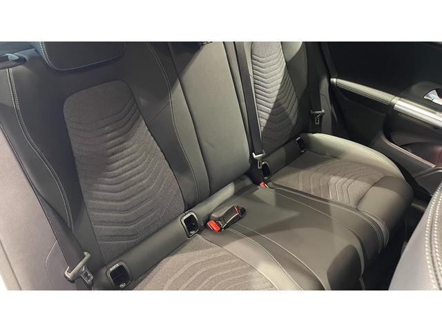 Ｂクラス Ｂ１８０　ＭＰ２０２５０２　未使用車・レーダーセーフティーＰ　ＰＴＳ　スマートキー　フルセグＴＶ　アルミホイール　ＬＥＤヘッドランプ　記録簿　電動シート　ヒーター　ナビＴＶ　パーキングアシスト　禁煙車　ＥＴＣ（10枚目）